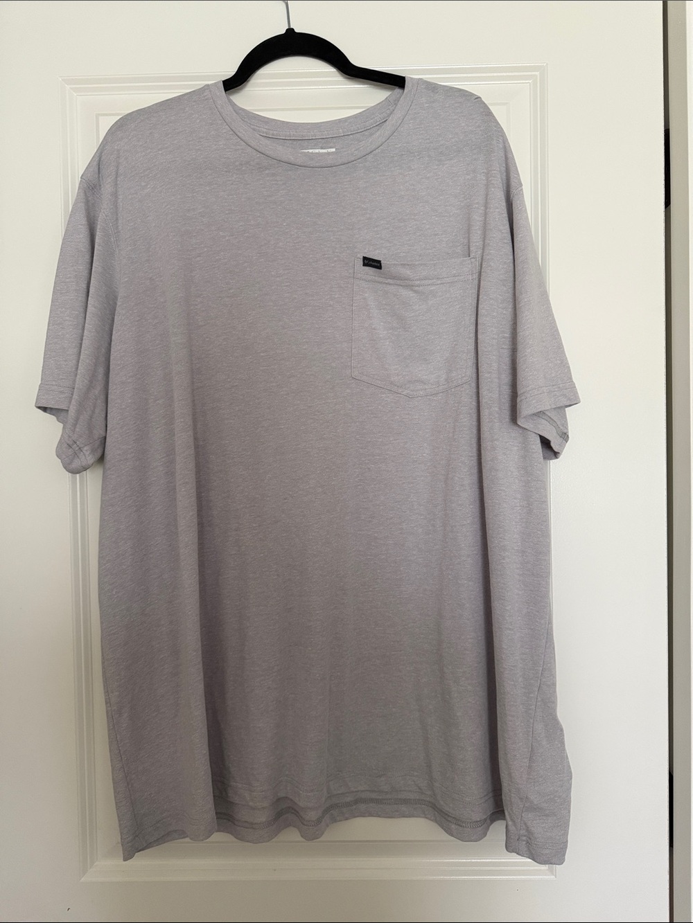 Columbia Men's Short Sleeve Pocket Tee - Light Gray